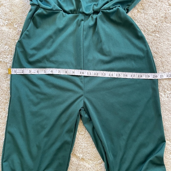 Elegant Green One Piece Jumpsuit Size XL - Picture 11 of 12